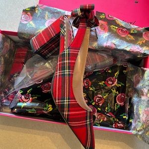 New in Box Red Plaid Betsey Johnson Heels with Bow